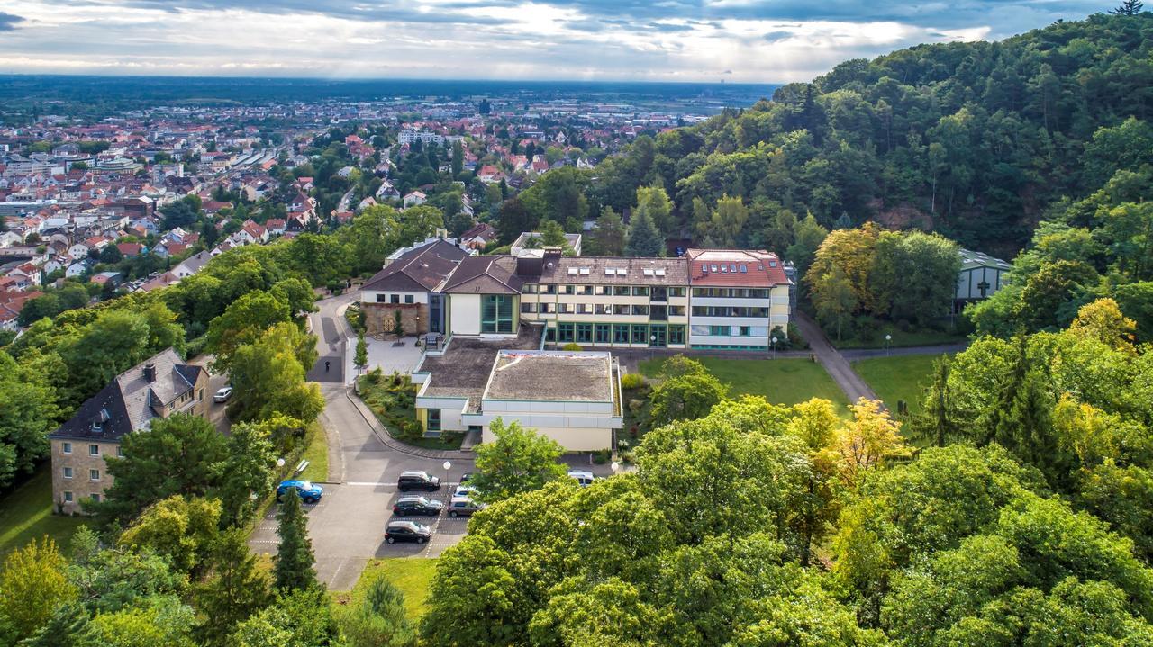 Kloster Neustadt Neustadt an der Weinstrasse Exterior photo